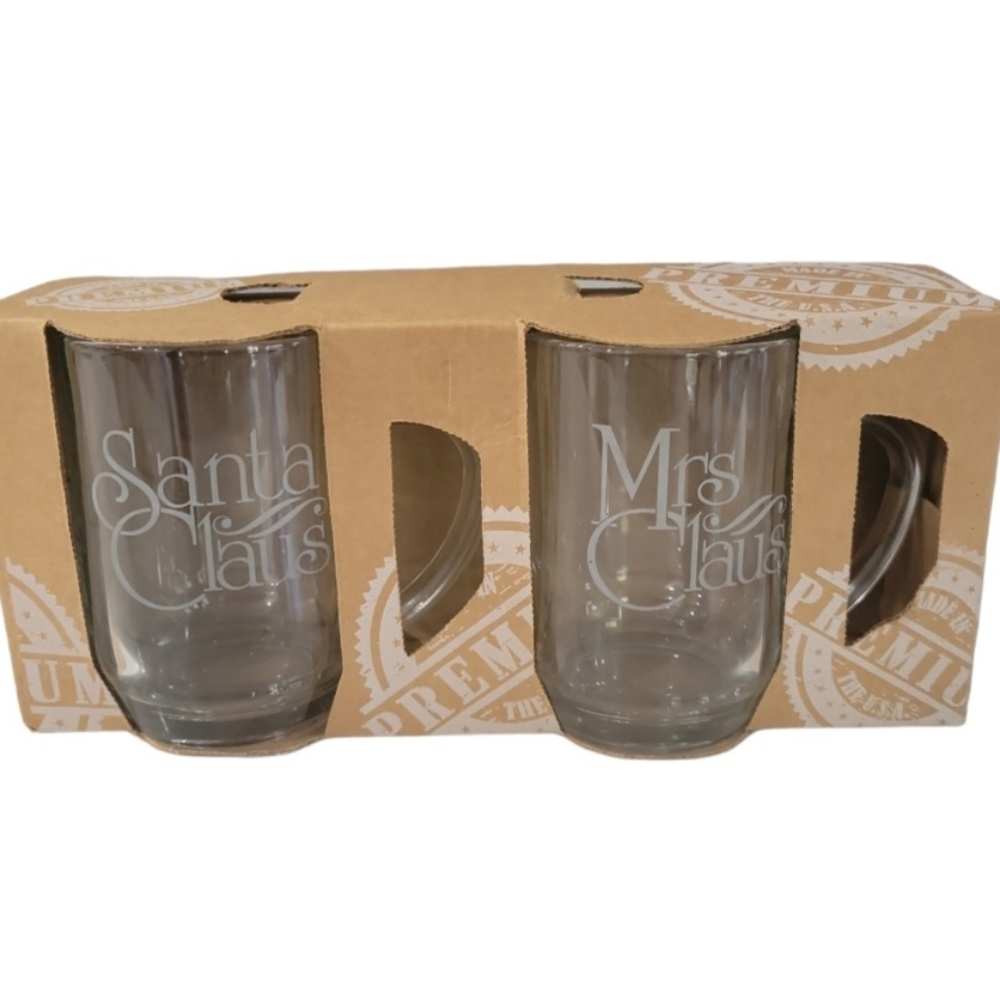 Santa and Mrs Claus 20 Ounce Clear Mug Set NEW